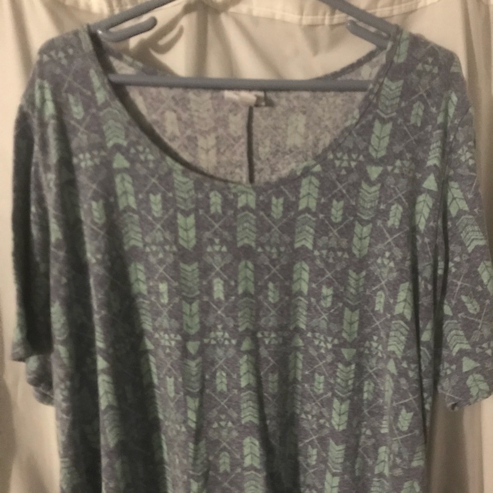 Chevron and arrows Perfect T